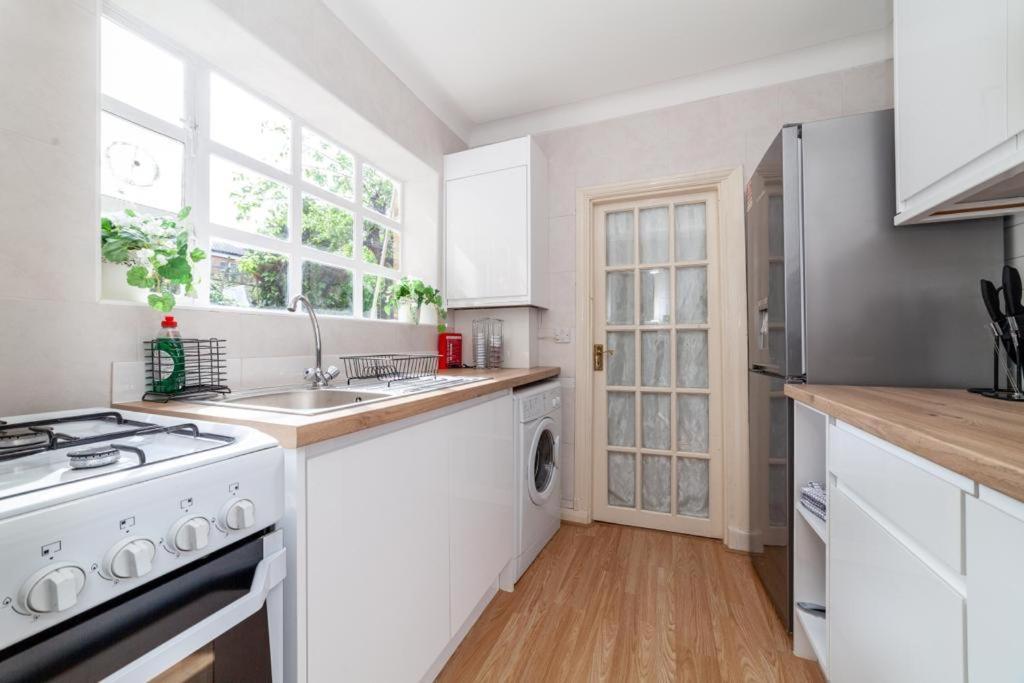 One Bedroom Flat In The Heart Of Brixton London Kültér fotó